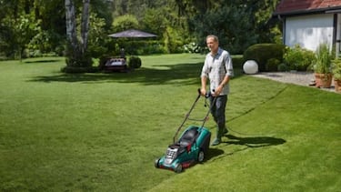Bosch ARM 32: así es el cortacésped eléctrico que ha sorprendido a los usuarios de Amazon