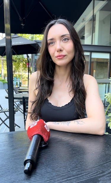 “Antes estaba 17 horas en rodaje, ahora grabo para Onlyfans o Arsmate desde mi casa... También vendo mi ropa interior usada, es buen negocio”