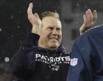 El head coach de los New England Patriots ha tomado varias decisiones por las que se le ha acusado de tramposo. Todo sea por ganar.