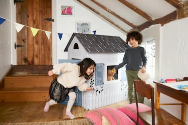 Daniel J. Moran, psicólogo, explica el hábito de crianza entre los padres que perjudica a los niños: “El resultado es la dependencia”