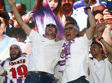 La celebración de los jugadores con la afición.