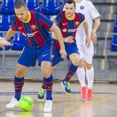 Triunfo agónico del Barça ante el ACCS de Ricardinho y Ortiz