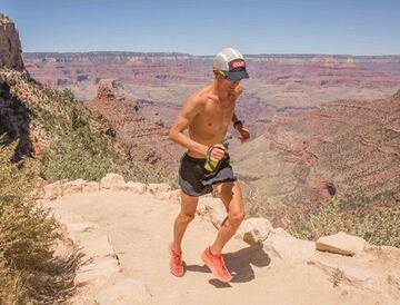 El estadounidense corredor de trail, carreras de ultra resistencia, se dio a conocer cuando hizo el r¨¦cord de la Carrera del Alto Sil en Le¨®n, al hacer esta dura prueba en s¨®lo 2 horas y 35 minutos.