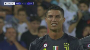 Cristiano Ronaldo se marcha llorando de Mestalla de impotencia.