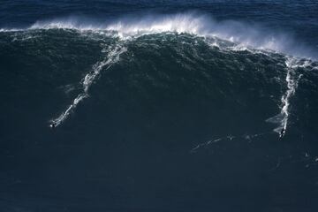 Las olas de Epsilon en Nazaré.