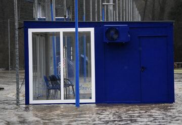 El Real Oviedo no ha podido entrenarse hoy en El Requexón debido a las inundaciones en la ciudad deportiva causadas por las continuas lluvias de estos días en Asturias.