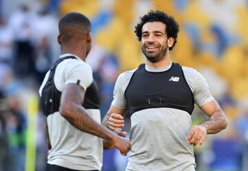 El Liverpool entrena en el Olímpico de Kiev