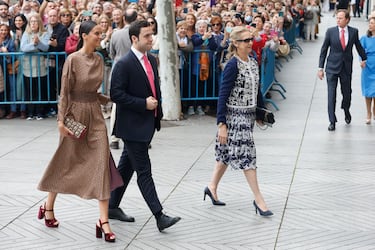 Elena de Borbón junto a sus hijos Froilán y Victoria Federica, llegan a la Parroquia del Sagrado Corazón y de San Francisco de Borja para la boda de José Luis Martínez Almeida y Teresa Urquijo.