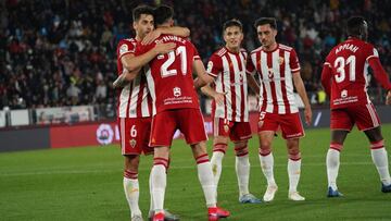 Los jugadores de la UD Almería celebran un gol.
LaLiga
21/03/2020