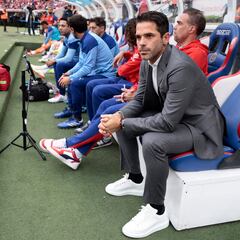 Aplaude Gago que Chivas se acostumbre a ganar