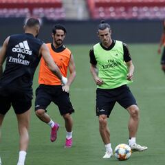 Gareth Bale, uno más en el entrenamiento del Madrid