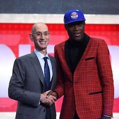 These are the team hats that the players will be given in the 2023 NBA draft