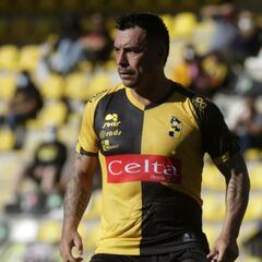Esteban Paredes definió su futuro