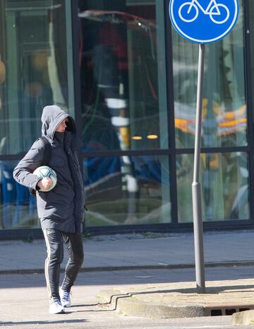 De Jong aprovechó para entrenarse en Holanda... hasta que le dejaron