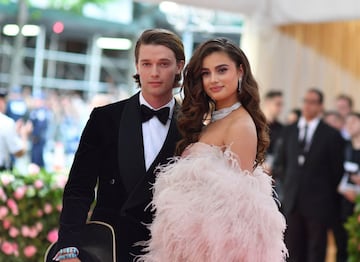 Los modelos Taylor Hill y Patrick Schwarzenegger.