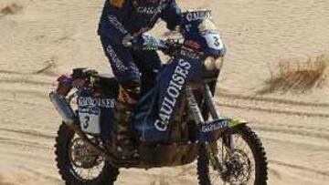 Coma acaba segundo y sigue líder