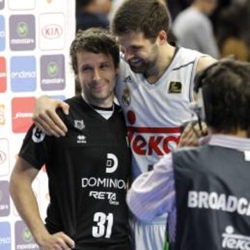 Ra迆l L車pez y Felipe Reyes, despu谷s del partido. El capit芍n blanco dijo del base: "Ha sido un 赤dolo".