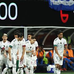 Jugadores del 'Tri' se dieron cita en el Staples Center para ver la NBA