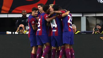Arlington (United States), 29/07/2023.- FC Barcelona celebrates after scoring the 1-0 goal during the friendly soccer match between FC Barcelona and Real Madrid, in Arlington, Texas, USA, 29 July 2023. (Futbol, Amistoso) EFE/EPA/ADAM DAVIS