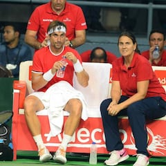 Ferrer y Marc López adornan el ascenso a primera con un 5-0