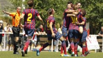 El Bar&ccedil;a celebra el gol de Marta Corredera en Vallecas.