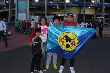 El cuadro azulcrema se llevó una edición más del Clásico Capitalino, y así lo vivieron los seguidores de ambos equipos en el Estadio Azteca.
