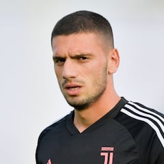 Demiral, opción para la defensa