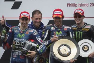 Jorge Lorenzo, Lin Jarvis, Valentino Rossi y Bradley Smith.