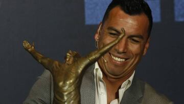 Esteban Paredes sorprende e invita a un hincha a un asado