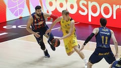 Baskonia y Tenerife, durante el partido