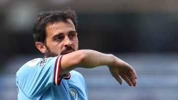 MANCHESTER, ENGLAND - AUGUST 13: Bernardo Silva of Manchester City during the Premier League match between Manchester City and AFC Bournemouth at Etihad Stadium on August 13, 2022 in Manchester, United Kingdom. (Photo by Robbie Jay Barratt - AMA/Getty Images)