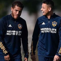 Chicharito y Jona Dos Santos no tendrían problema para jugar ante Seattle Sounders