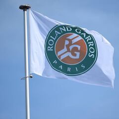 Roland Garros reembolsa las entradas, pero no tira la toalla