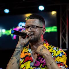 Tenía una carrera en Chile, fue a probar suerte en Estados Unidos y terminó en una de las cárceles de Bukele en El Salvador