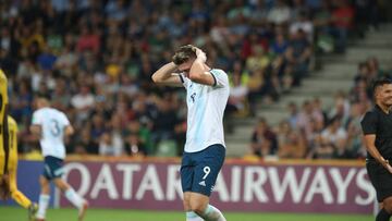 AME134. BIELSKO-BIALA (POLONIA), 04/06/2019.- El argentino Adolfo Gaich reacciona durante un partido por el Mundial Sub&#039;20 de la FIFA entre Argentina y Mali este martes, en el estadio Bielsko-Biala, en la ciudad de Bielsko-Biala (Polonia). EFE/ Andrzej Grygiel