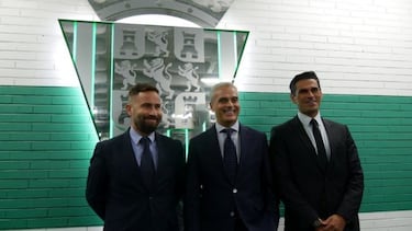 El C¨®rdoba CF tambi¨¦n se hunde y se asoma a la cuarta categor¨ªa