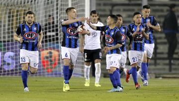 Futbol, Colo Colo vs Huachipato.
Decima fecha Campeonato 2019.
El jugador de Huachipato Claudio Sepulveda celebra su gol contra Colo Colo durante el partido de primera division realizado en el estadio Monumental de Santiago, Chile.
16/10/2019
Javier Torres/Photosport
Football, Colo Colo vs Huachipato
Tenth date Championship 2019.
Huachipato's player Claudio Sepulveda celebrates his goal against Colo Colo during the first division football match held at Monumental stadium in Santiago, Chile.
16/10/2019
Javier Torres/Photosport