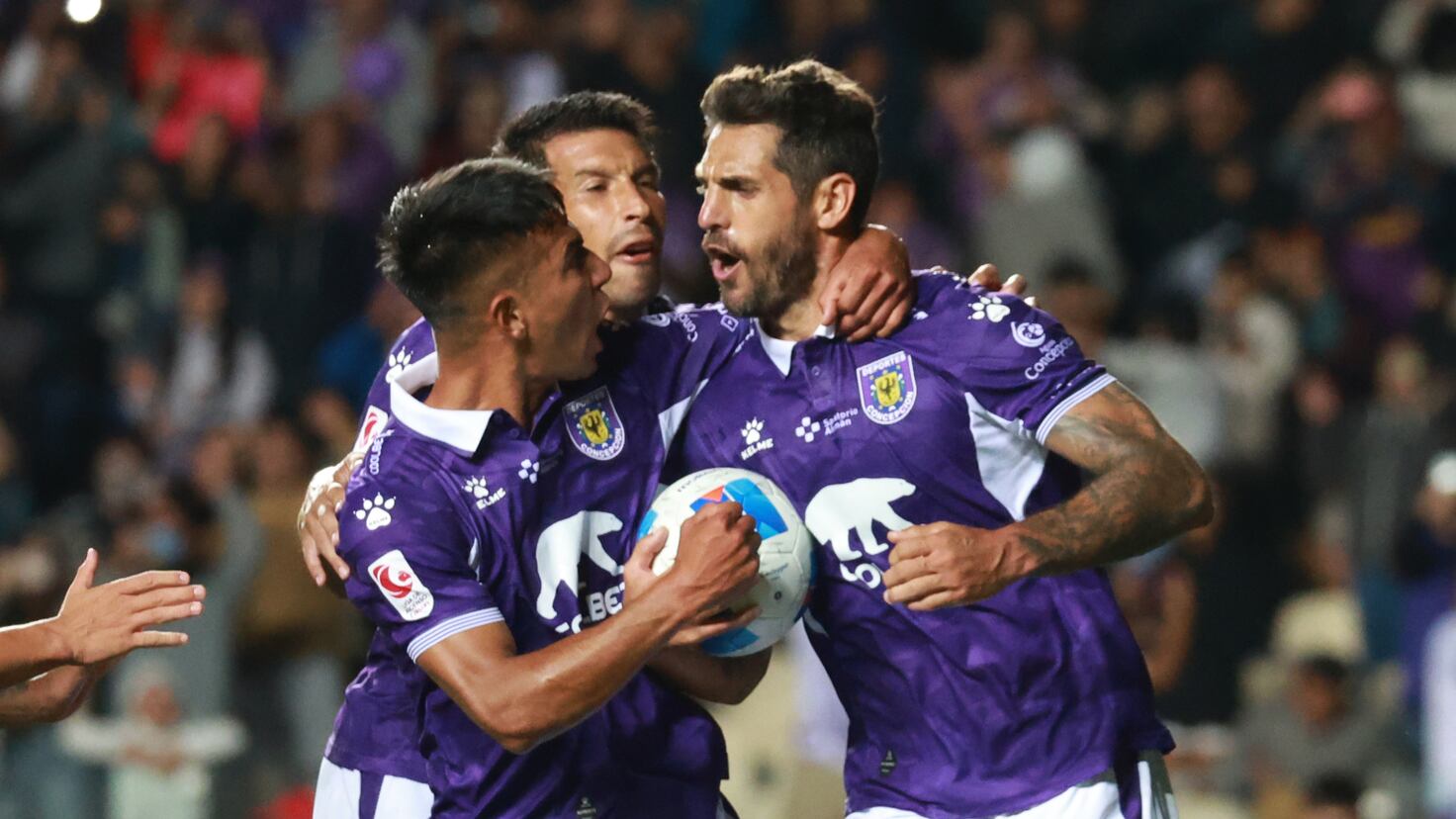 Larrivey marca en el regreso de Concepción a la B Larrivey marca en el regreso de Concepción a la B