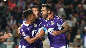 La vuelta más esperada en la B tuvo a Larrivey de protagonista