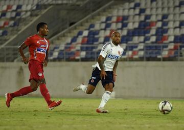 Los dirigidos por Reinaldo Rueda continúan su preparación para el juego vs Honduras y disputaron dos partidos amistosos en el Romelio Martínez.