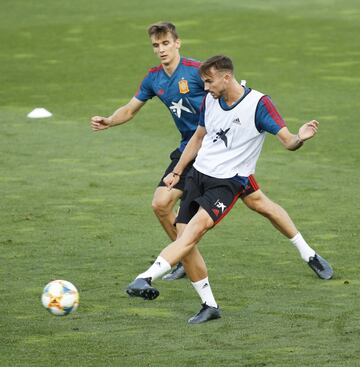 Diego Llorente y Fabián.