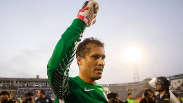 El arquero volvió a ser decisivo al detener un penal en el último instante para vencer a Sport Boys. Comentó la decisión de Gareca de no incluirlo en la lista.