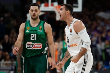 Alberto Abalde reacciona a una acción positiva del Madrid-Panathinaikos.