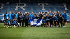 El Alavés mira al ascenso ante un Málaga al borde del abismo 