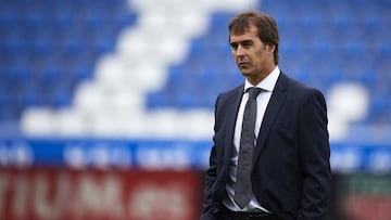 Lopetegui's Real Madrid job on the line in Clásico at Barcelona