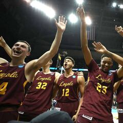 La locura no cesa: Kentucky a casa, Loyola al "Elite Eight"