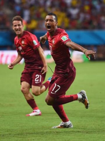 Nani celebra su gol.
