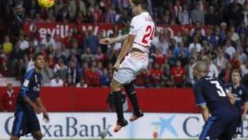 Llorente marca de cabeza al Barcelona.