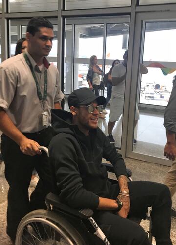 Neymar a su llegada a Río de Janeiro.