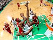 Perkins: “Recé para que LeBron se rompiese los ligamentos en 2008″